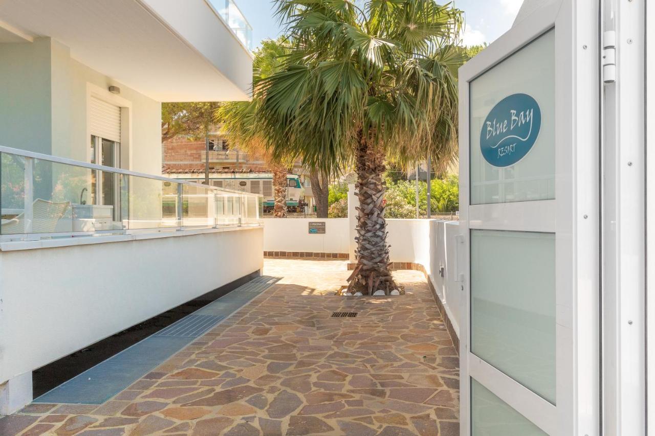 Case Vacanze Blue Bay Resort Roseto Degli Abruzzi Bagian luar foto