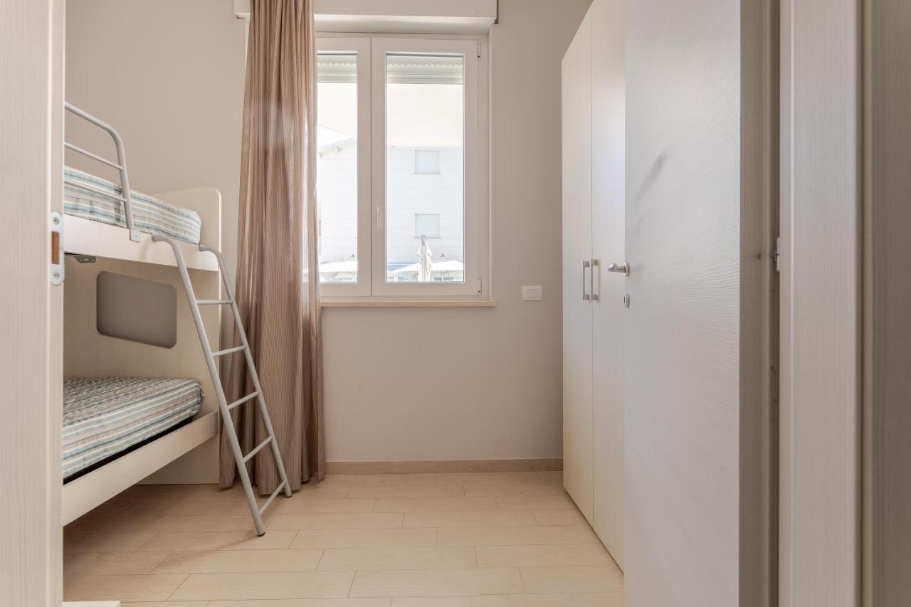 Case Vacanze Blue Bay Resort Roseto Degli Abruzzi Bagian luar foto