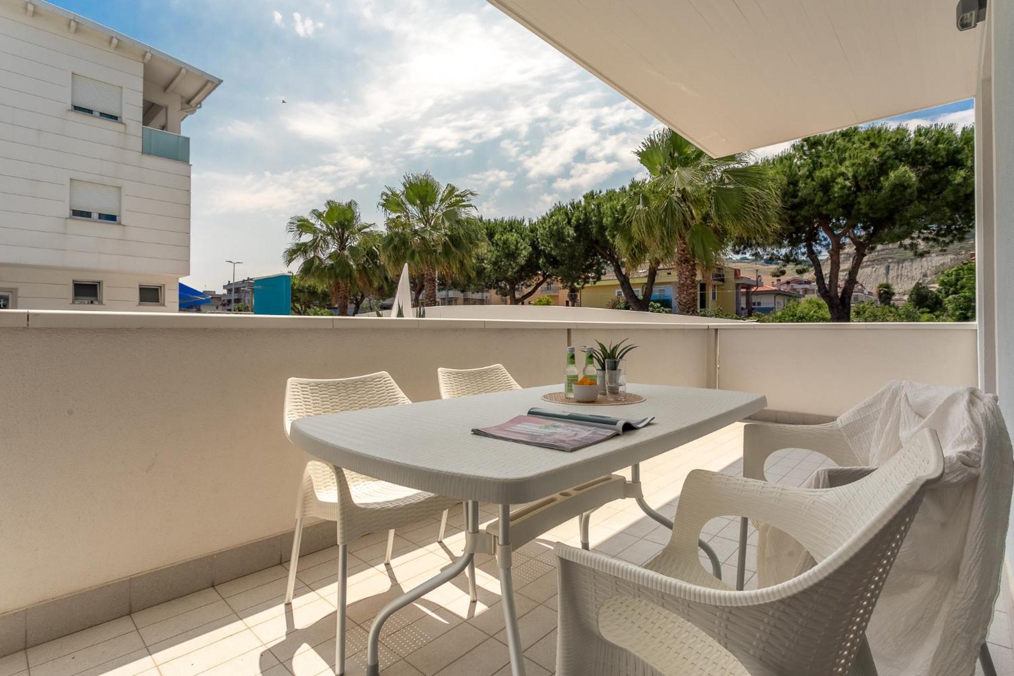 Case Vacanze Blue Bay Resort Roseto Degli Abruzzi Bagian luar foto