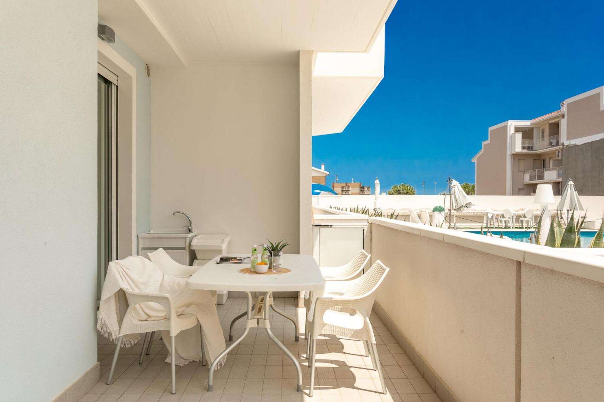Case Vacanze Blue Bay Resort Roseto Degli Abruzzi Bagian luar foto