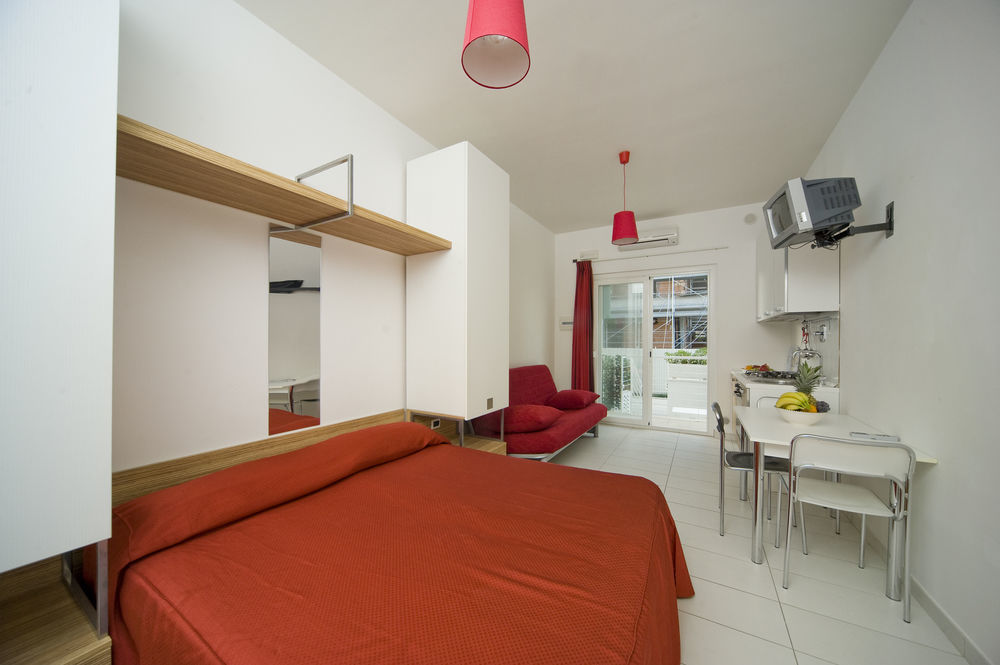 Case Vacanze Blue Bay Resort Roseto Degli Abruzzi Bagian luar foto